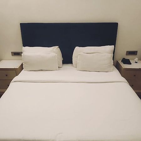 Satvik By Chhabra Hotel Ню Делхи Екстериор снимка