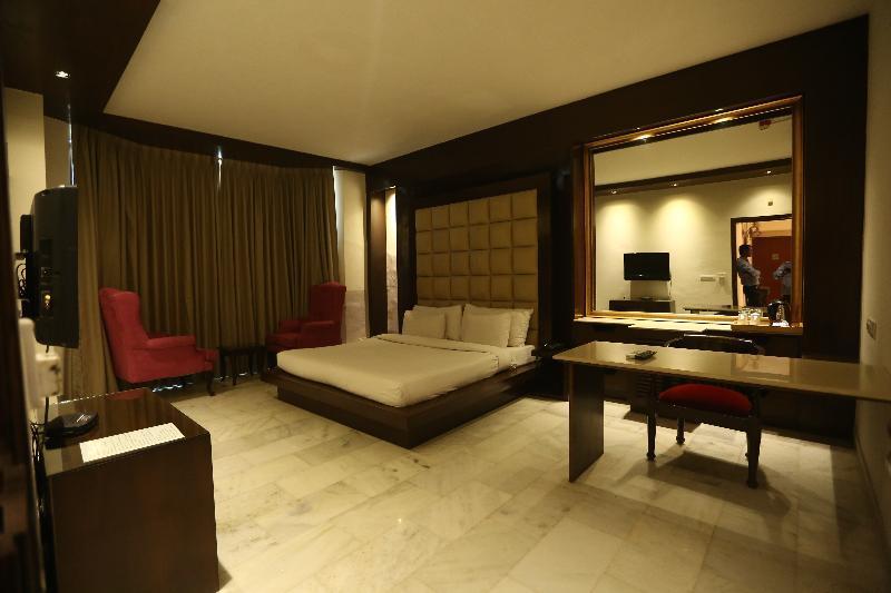 Satvik By Chhabra Hotel Ню Делхи Екстериор снимка