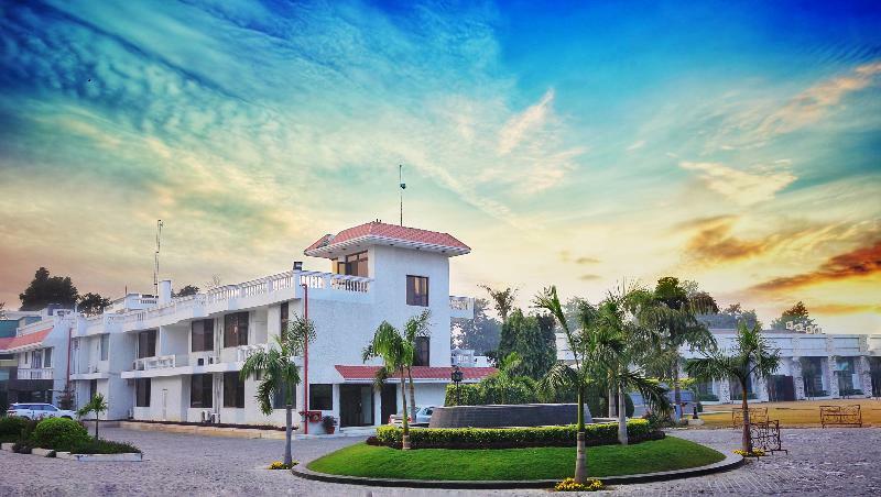 Satvik By Chhabra Hotel Ню Делхи Екстериор снимка
