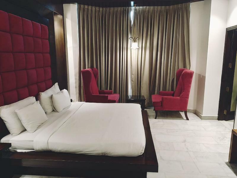 Satvik By Chhabra Hotel Ню Делхи Екстериор снимка