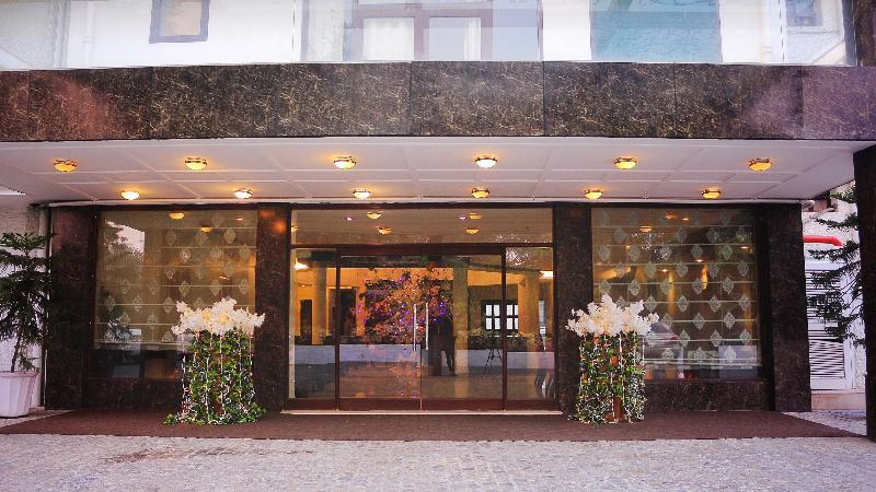 Satvik By Chhabra Hotel Ню Делхи Екстериор снимка